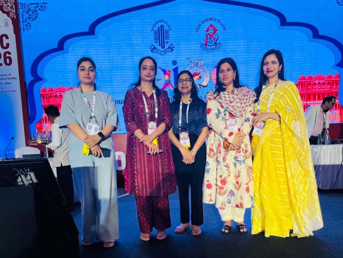 Cataract Surgeon Meerut Dr Jeenu Priya AIOC 84th Annual Conference